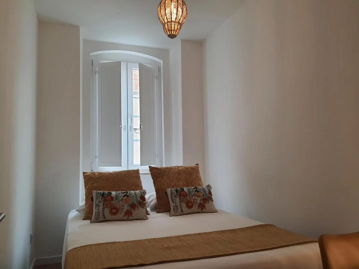 Exotic Fusion: Coffee & Radio Apartment Lisbon